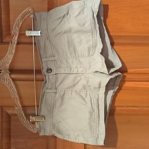 Hollister light grey shorts